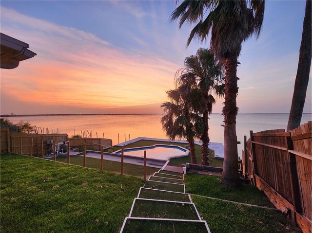 954 Oriole St, Corpus Christi, TX 78418