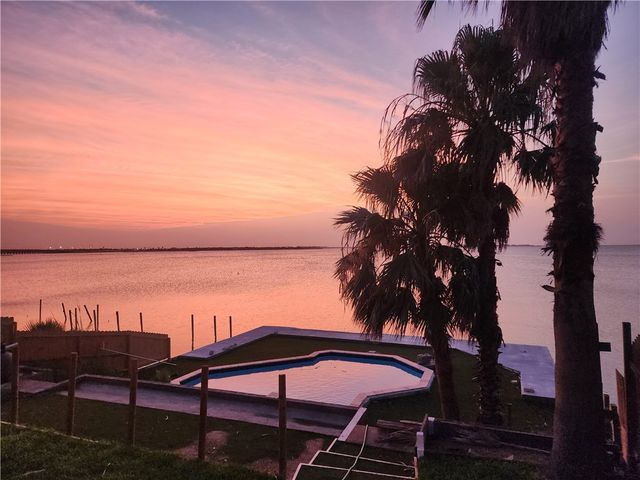 954 Oriole St, Corpus Christi, TX 78418