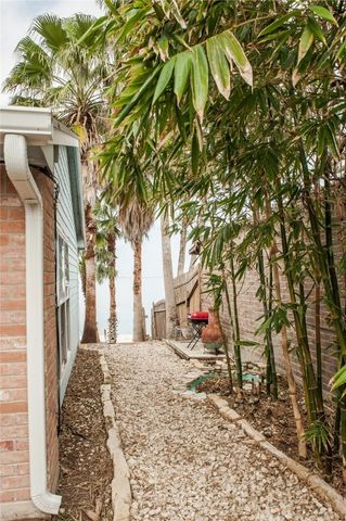 954 Oriole St, Corpus Christi, TX 78418