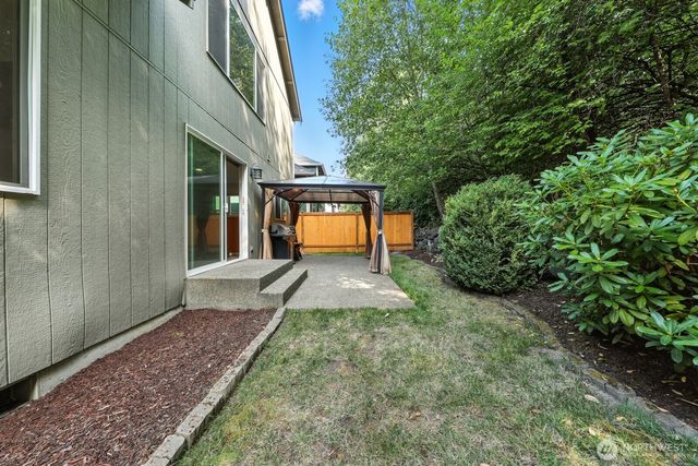 18919 Eastwood Avenue E, Puyallup, WA 98375