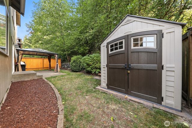 18919 Eastwood Avenue E, Puyallup, WA 98375