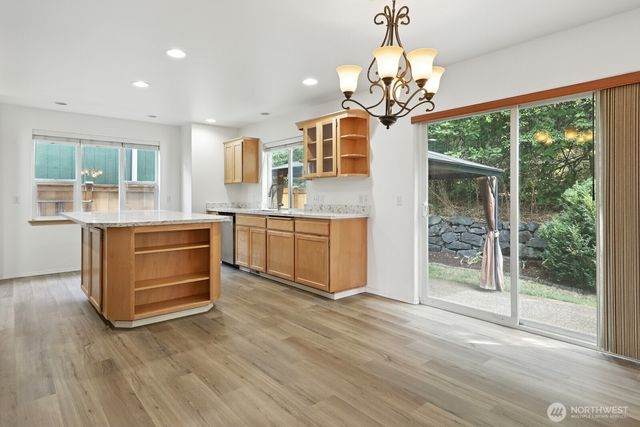 18919 Eastwood Avenue E, Puyallup, WA 98375