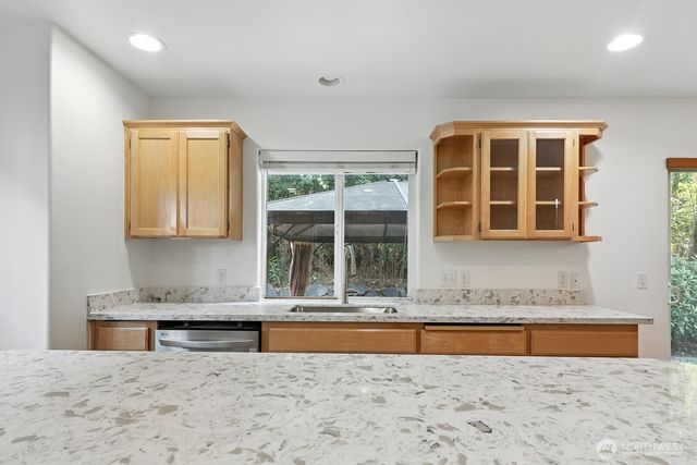 18919 Eastwood Avenue E, Puyallup, WA 98375