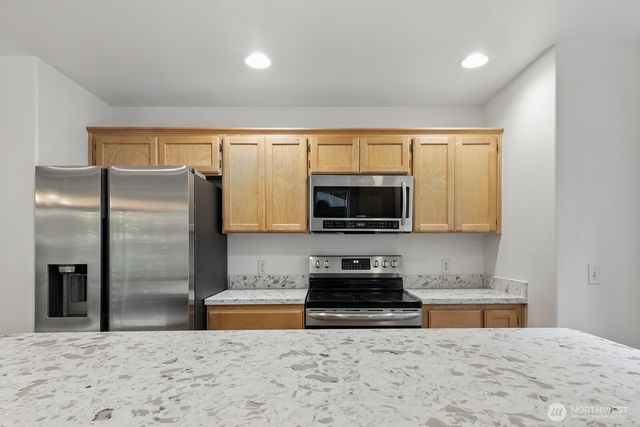 18919 Eastwood Avenue E, Puyallup, WA 98375