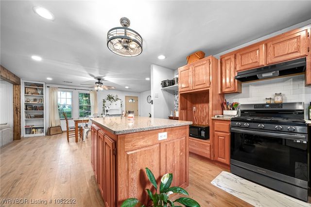 462386 E 1026 Road, Sallisaw, OK 74955