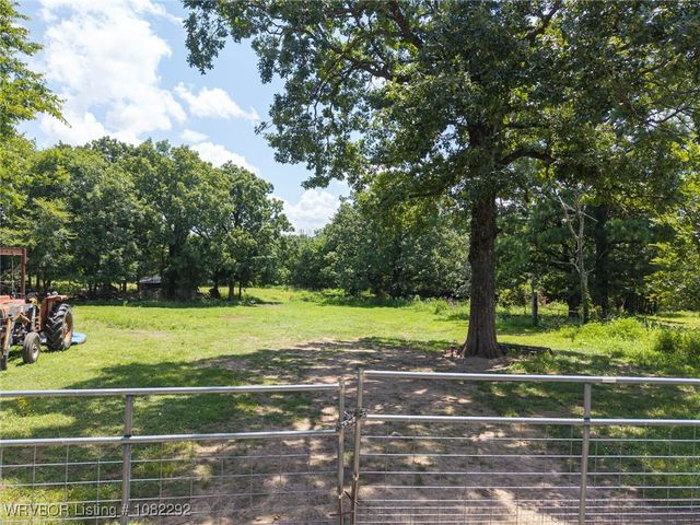 462386 E 1026 Road, Sallisaw, OK 74955