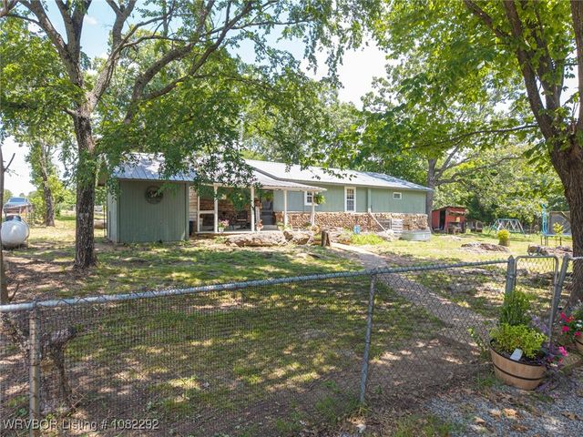 462386 E 1026 Road, Sallisaw, OK 74955
