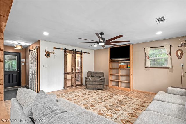 462386 E 1026 Road, Sallisaw, OK 74955