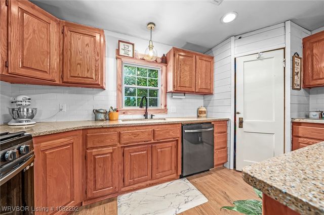 462386 E 1026 Road, Sallisaw, OK 74955