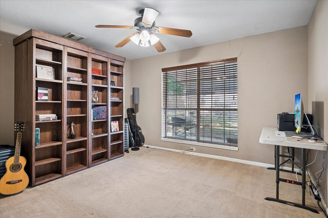 1211 Laguna Place, Carrollton, TX 75006