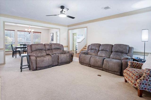 1211 Laguna Place, Carrollton, TX 75006