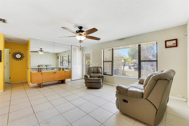 2424 1st Place, Vero Beach, FL 32962