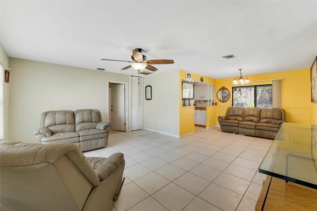 2424 1st Place, Vero Beach, FL 32962