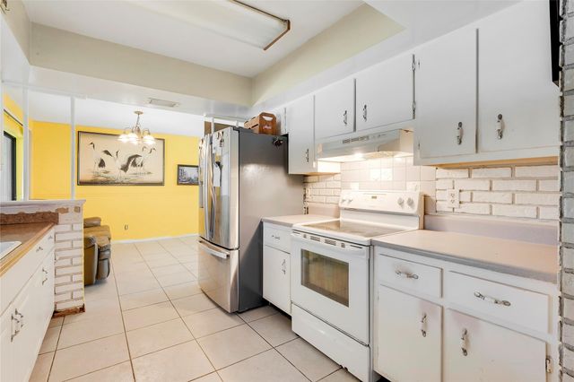 2424 1st Place, Vero Beach, FL 32962