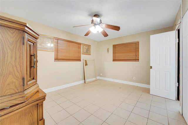 2424 1st Place, Vero Beach, FL 32962