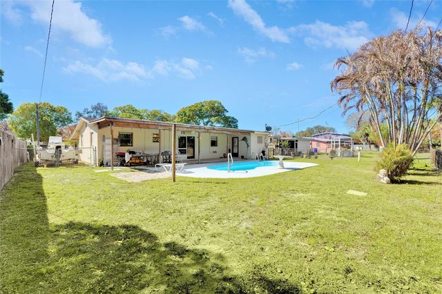 2424 1st Place, Vero Beach, FL 32962