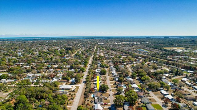 2424 1st Place, Vero Beach, FL 32962