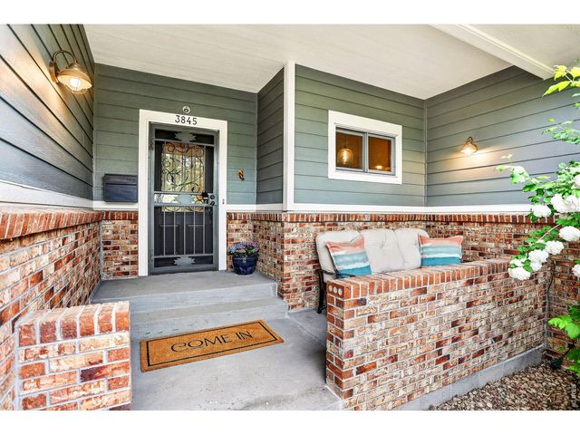 3845 Cody St, Wheat Ridge, CO 80033