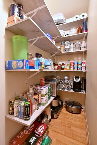 1495 E ALGONQUIN Road, Des Plaines, IL 60016