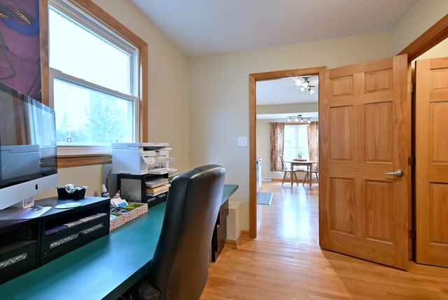 1495 E ALGONQUIN Road, Des Plaines, IL 60016