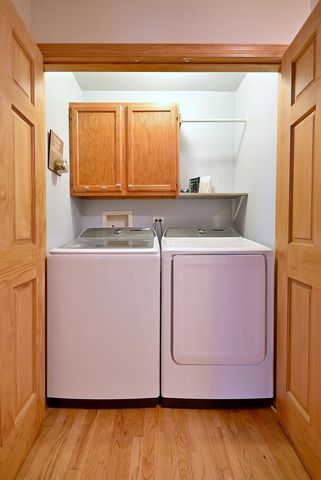 1495 E ALGONQUIN Road, Des Plaines, IL 60016