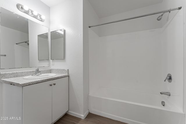 3065 N 67th Avenue Apt 221, Phoenix, AZ 85033