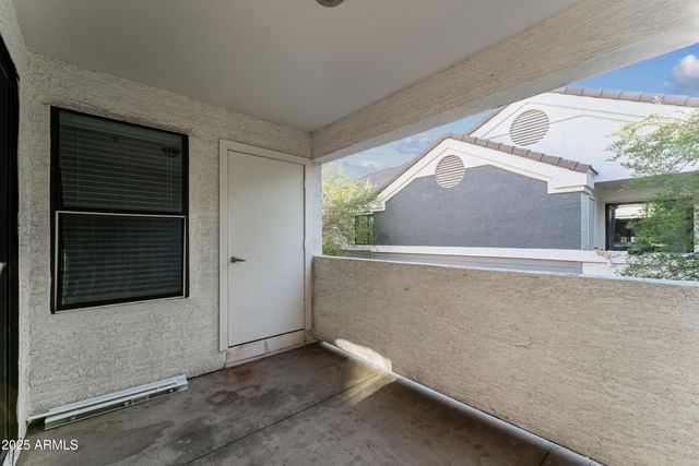 3065 N 67th Avenue Apt 221, Phoenix, AZ 85033