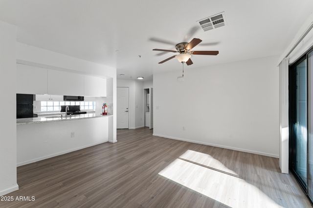 3065 N 67th Avenue Apt 221, Phoenix, AZ 85033