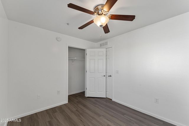 3065 N 67th Avenue Apt 221, Phoenix, AZ 85033