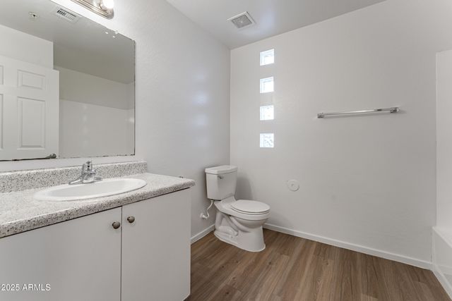 3065 N 67th Avenue Apt 221, Phoenix, AZ 85033