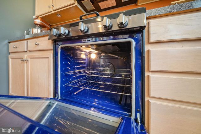 16 LITTEN CT, Berryville, VA 22611