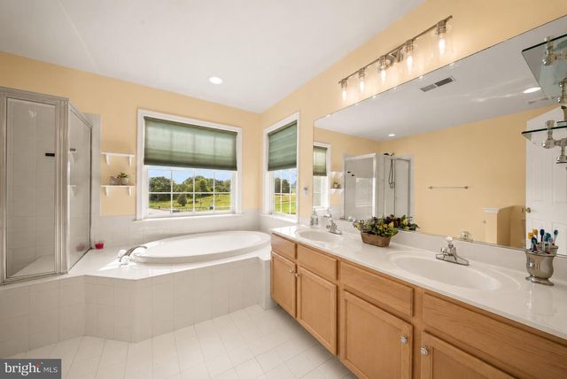16 LITTEN CT, Berryville, VA 22611