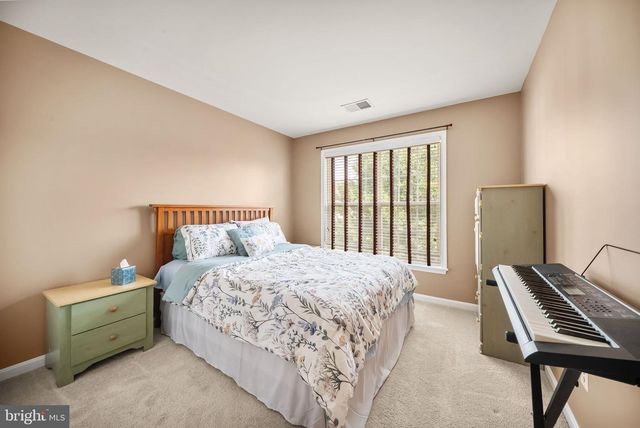 16 LITTEN CT, Berryville, VA 22611