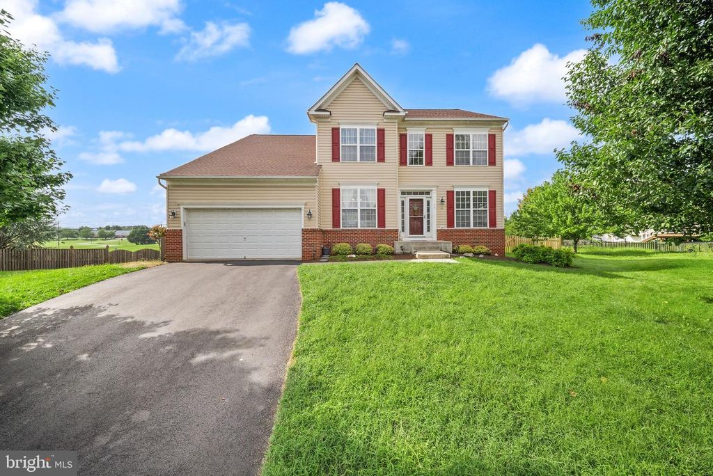 16 LITTEN CT, Berryville, VA 22611