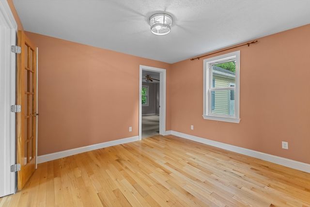 236 South, Warren, MA 01083