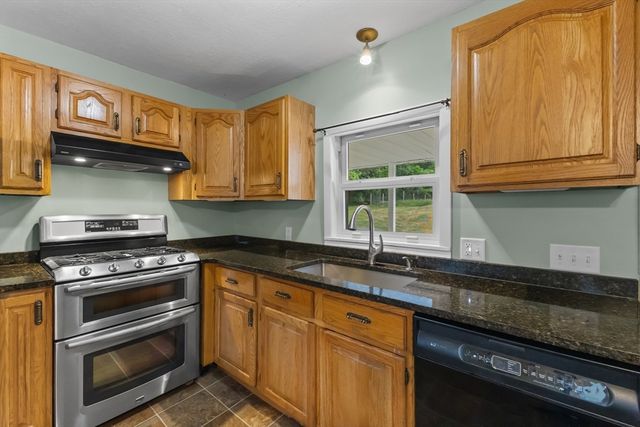 236 South, Warren, MA 01083