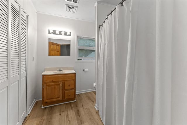 236 South, Warren, MA 01083
