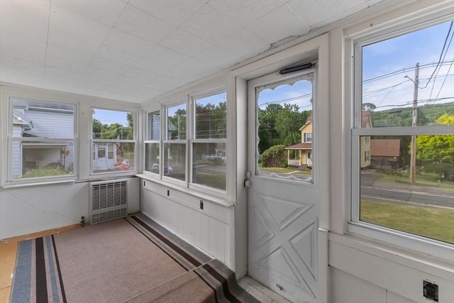 236 South, Warren, MA 01083