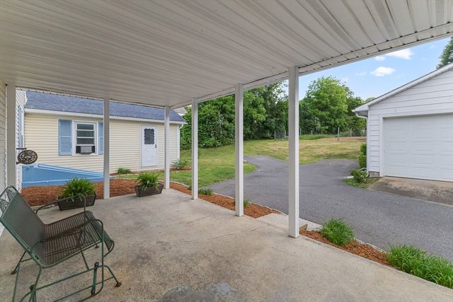 236 South, Warren, MA 01083