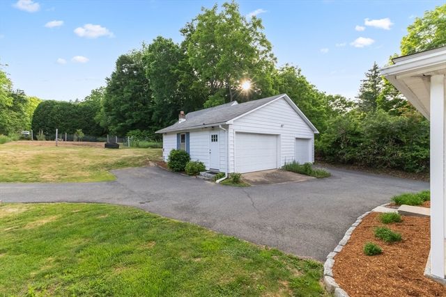 236 South, Warren, MA 01083