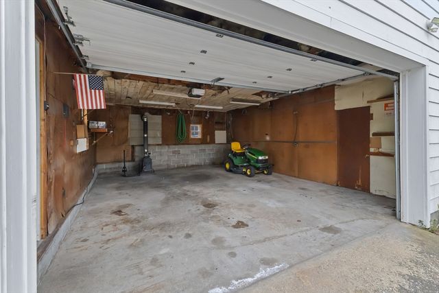 236 South, Warren, MA 01083