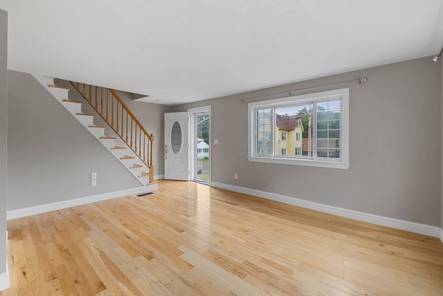 236 South, Warren, MA 01083