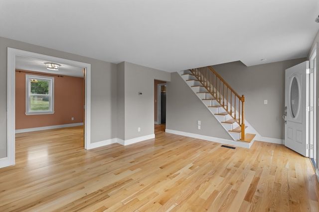 236 South, Warren, MA 01083