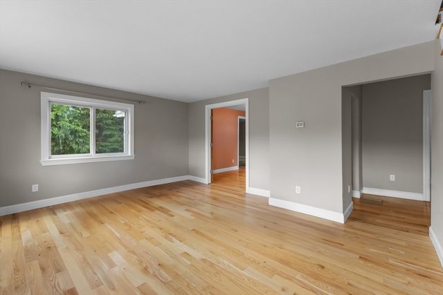 236 South, Warren, MA 01083