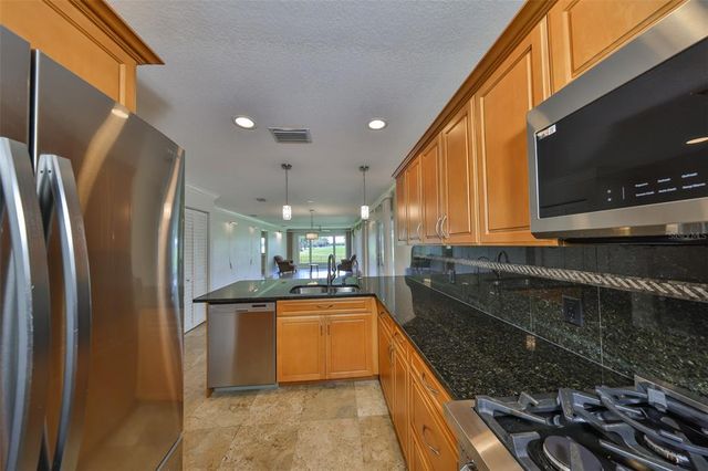 8940 PARK BOULEVARD 8940A, Seminole, FL 33777