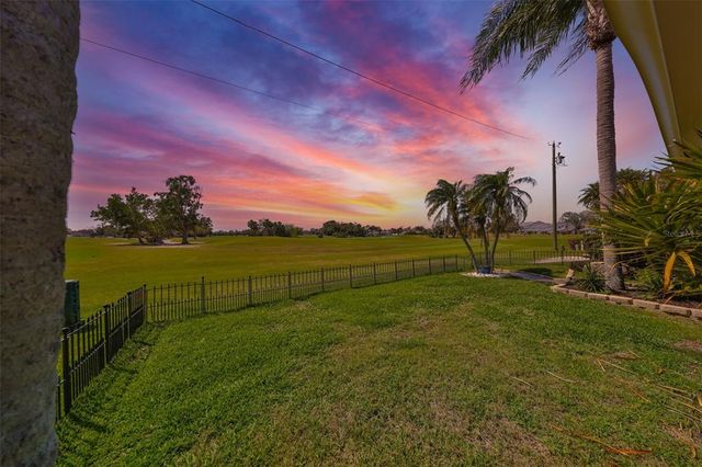8940 PARK BOULEVARD 8940A, Seminole, FL 33777