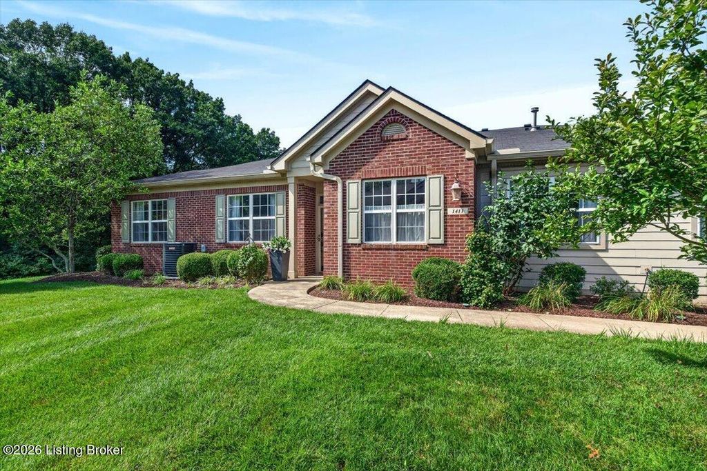 1411 Amberlin Ln, Louisville, KY 40245