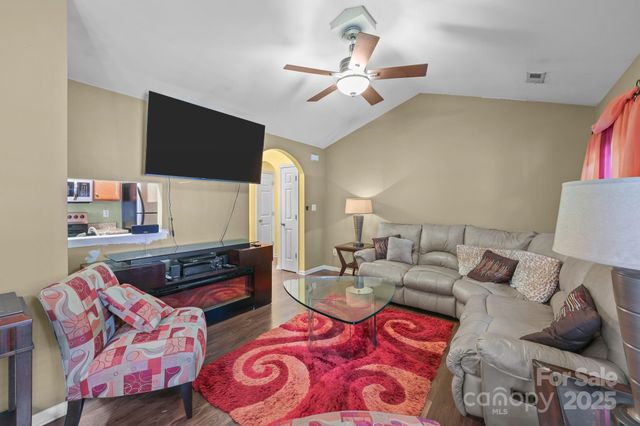 6623 Nevin Glen Drive, Charlotte, NC 28269