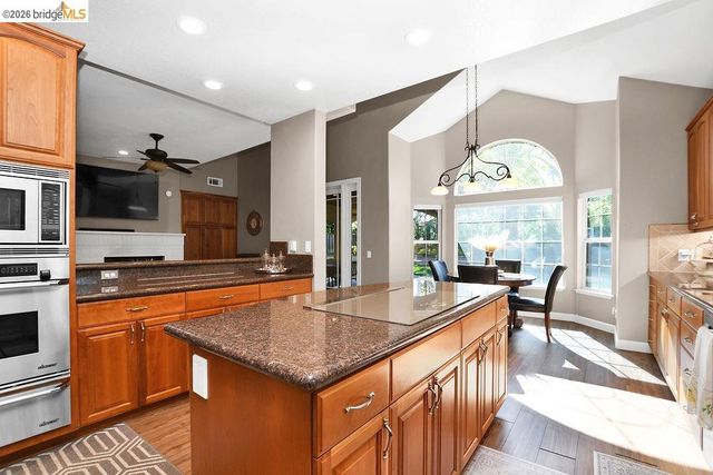 565 Mcintosh Ter, Brentwood, CA 94513