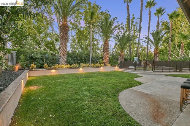 565 Mcintosh Ter, Brentwood, CA 94513